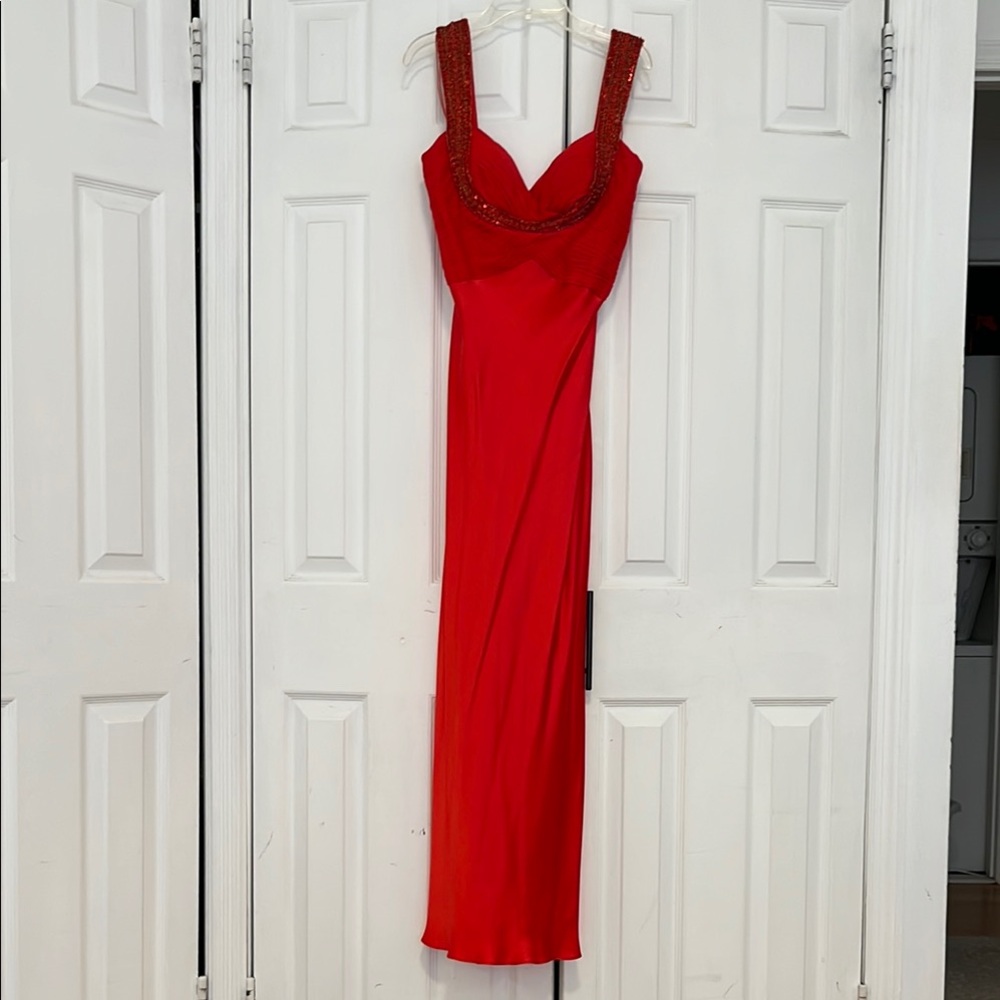 Niteline Red Sleeveless Sweetheart Maxi Gown